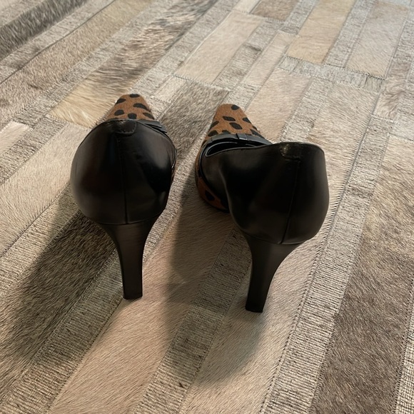 Animal Print & Black Leather Pumps - Picture 3 of 6